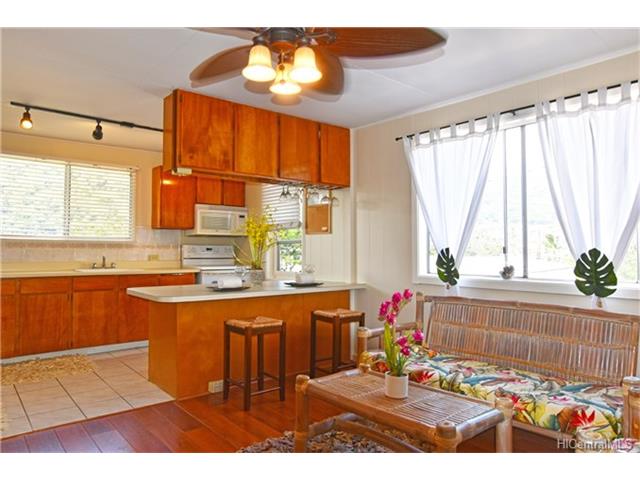 2115A 10th Avenue, Honolulu, HI 96816