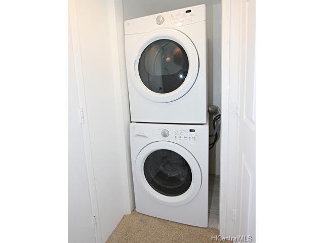 3054 Ala Poha Place, Honolulu, HI 96818
