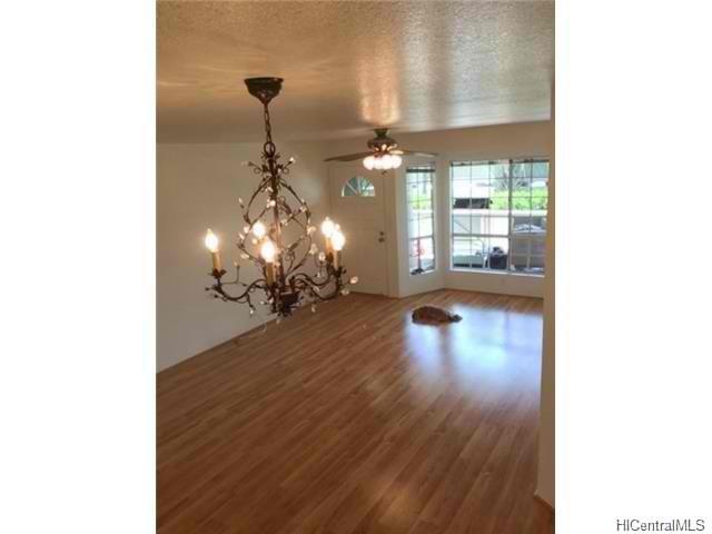 456 Mananai Place, Honolulu, HI 96818