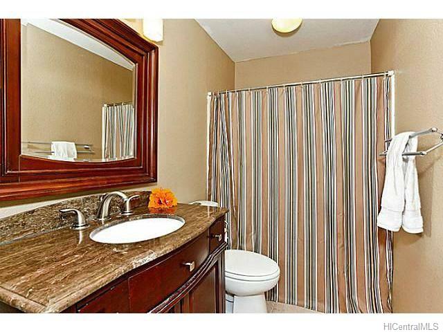 350 Mananai Place, Honolulu, HI 96818