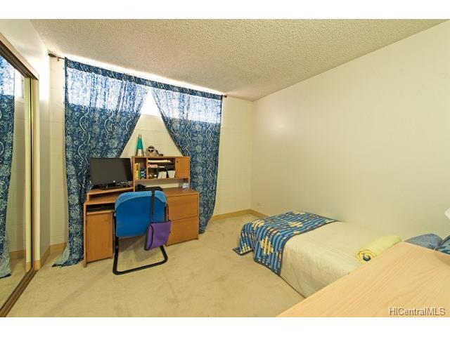 1128 Ala Napunani Street, Honolulu, HI 96818