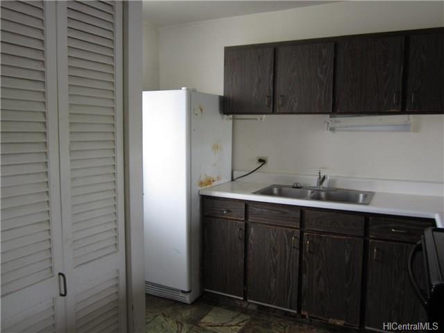 1128 Ala Napunani Street, Honolulu, HI 96818