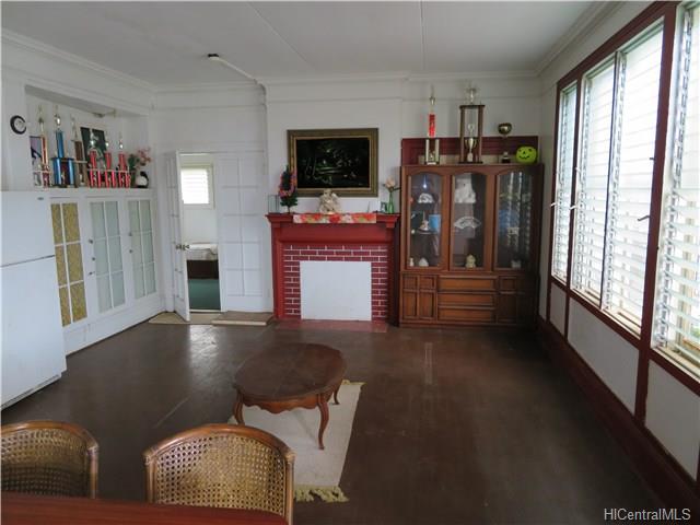 1904 Vancouver Drive, Honolulu, HI 96822
