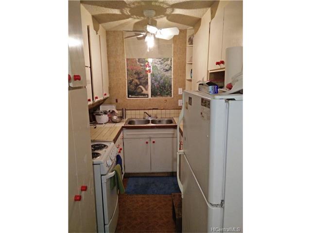 1120 Hassinger Street, Honolulu, HI 96822