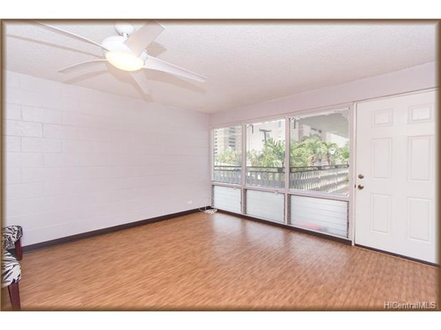 1427 Alexander St #308, Honolulu, HI 96822