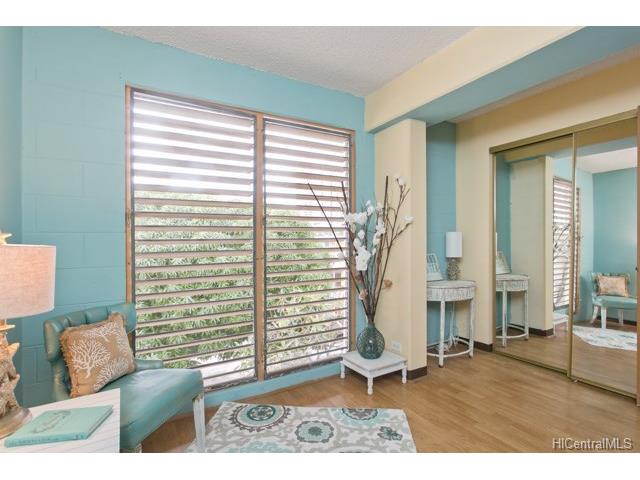 1099 Green Street, Honolulu, HI 96822