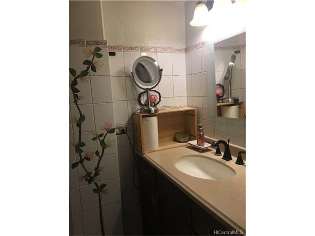 1425 Punahou Street, Honolulu, HI 96822