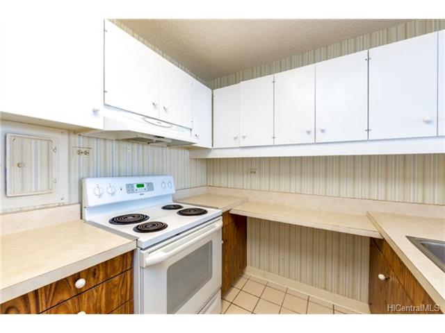 1717 Mott Smith Drive, Honolulu, HI 96822