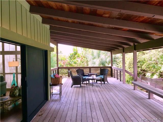 32 Hanapepe Loop, Honolulu, HI 96825