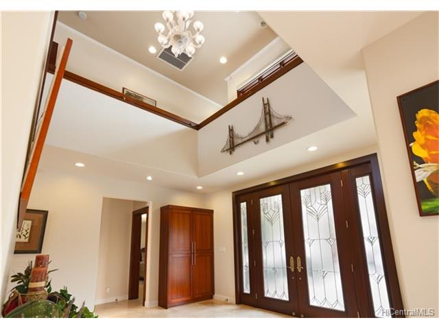 7096 Kalanianaole Highway, Honolulu, HI 96825