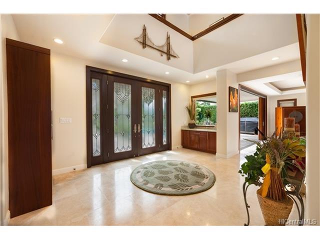 7096 Kalanianaole Highway, Honolulu, HI 96825