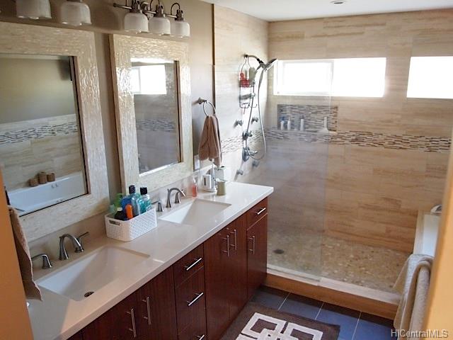 271 Kealahou Street, Honolulu, HI 96825