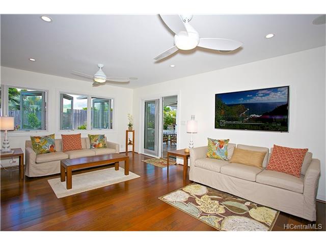 450 Kaumakani Street, Honolulu, HI 96825