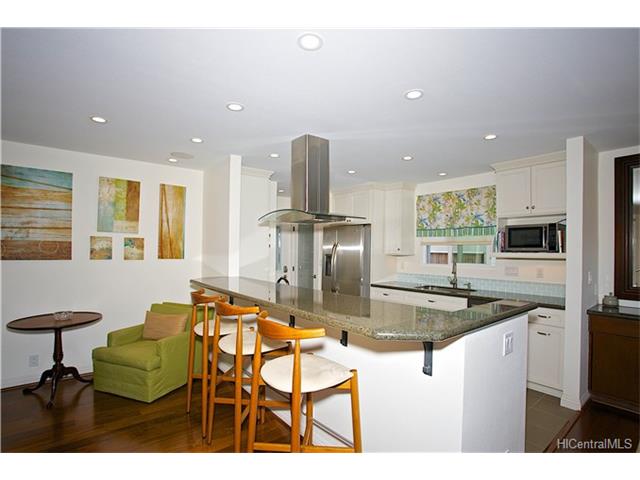 450 Kaumakani Street, Honolulu, HI 96825