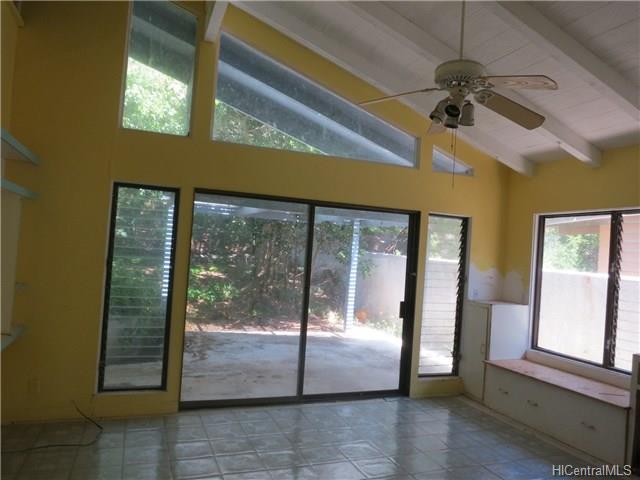 1283 Kaeleku Street, Honolulu, HI 96825