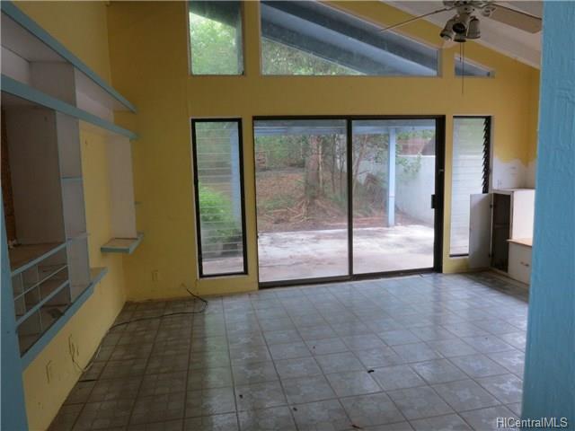 1283 Kaeleku Street, Honolulu, HI 96825