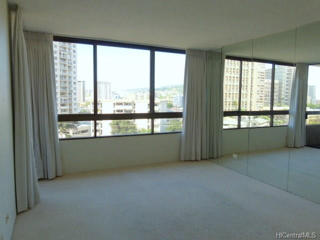 2499 Kapiolani Boulevard, Honolulu, HI 96826