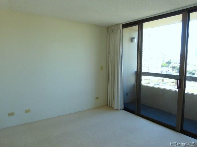 2499 Kapiolani Boulevard, Honolulu, HI 96826
