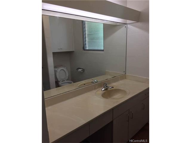 2634 Nakookoo Street, Honolulu, HI 96826