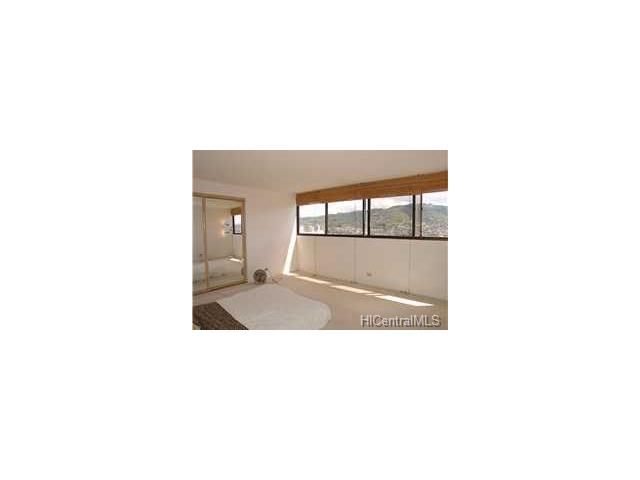 2222 Citron Street, Honolulu, HI 96826