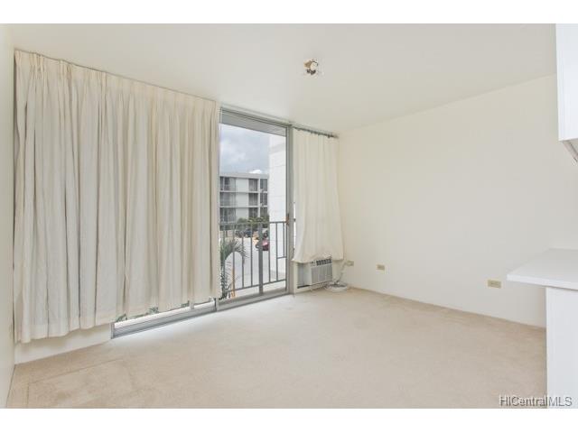 2847 Waialae Avenue, Honolulu, HI 96826