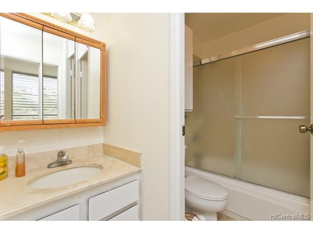 2847 Waialae Avenue, Honolulu, HI 96826