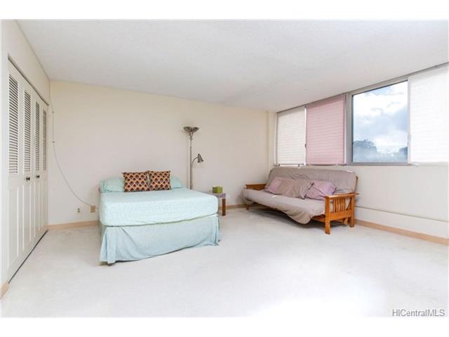 1025 Kalo Place, Honolulu, HI 96826