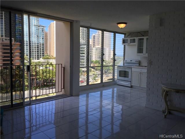 620 Mccully Street, Honolulu, HI 96826
