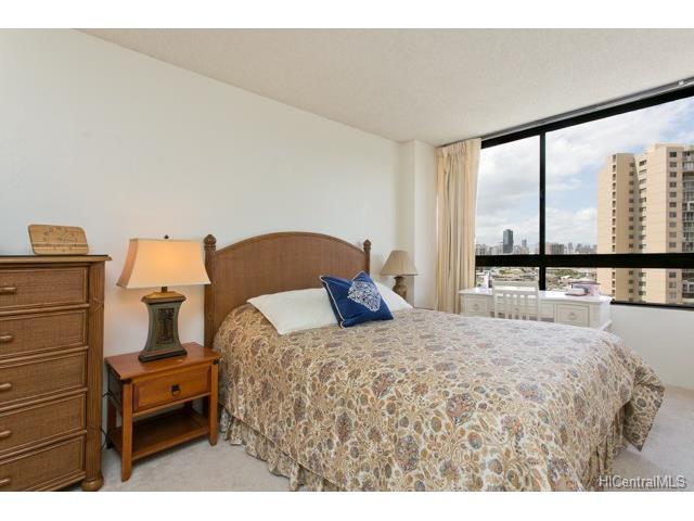 2499 Kapiolani Boulevard, Honolulu, HI 96826