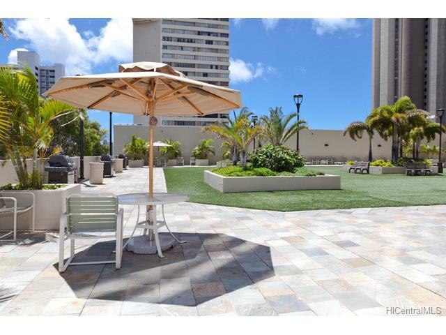 2499 Kapiolani Boulevard, Honolulu, HI 96826