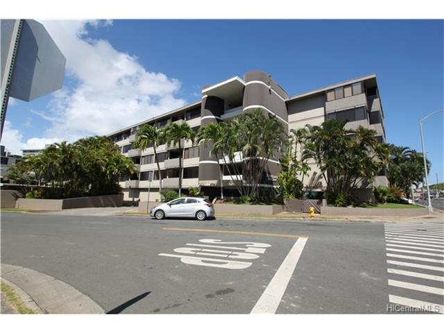 2752 Kaaha Street, Honolulu, HI 96826