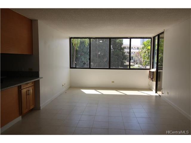 2752 Kaaha Street, Honolulu, HI 96826