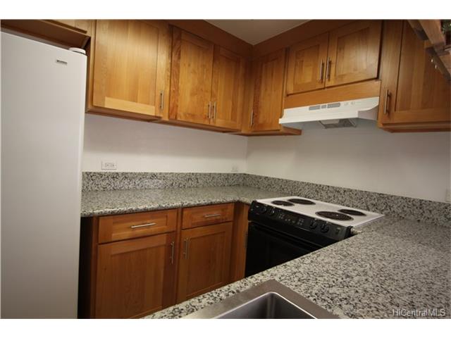 2752 Kaaha Street, Honolulu, HI 96826