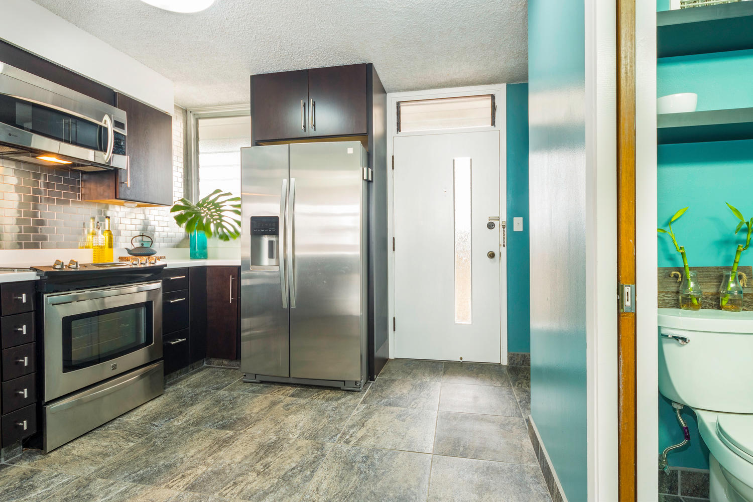 500 University Ave #1807, Honolulu, HI 96826