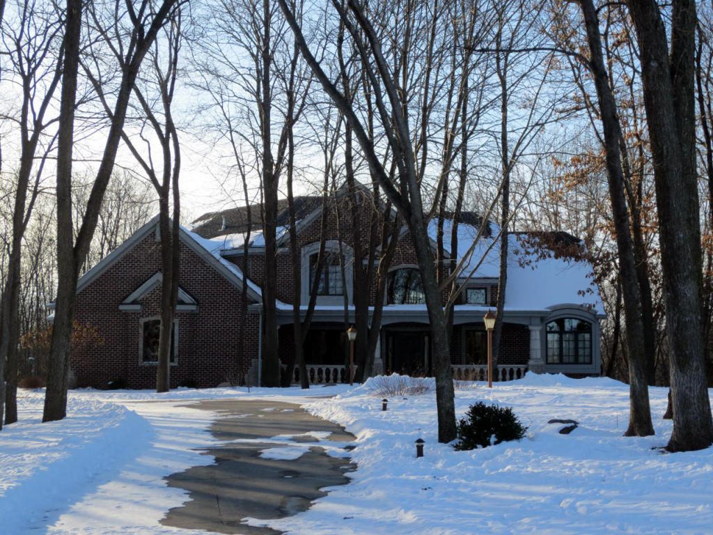 4882 Copperstone Drive, Ames, IA 50010