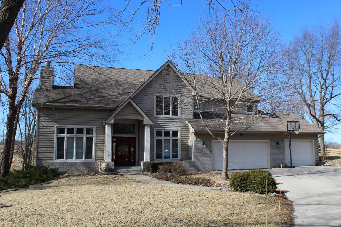 5743 North Swing, Ames, IA 50014