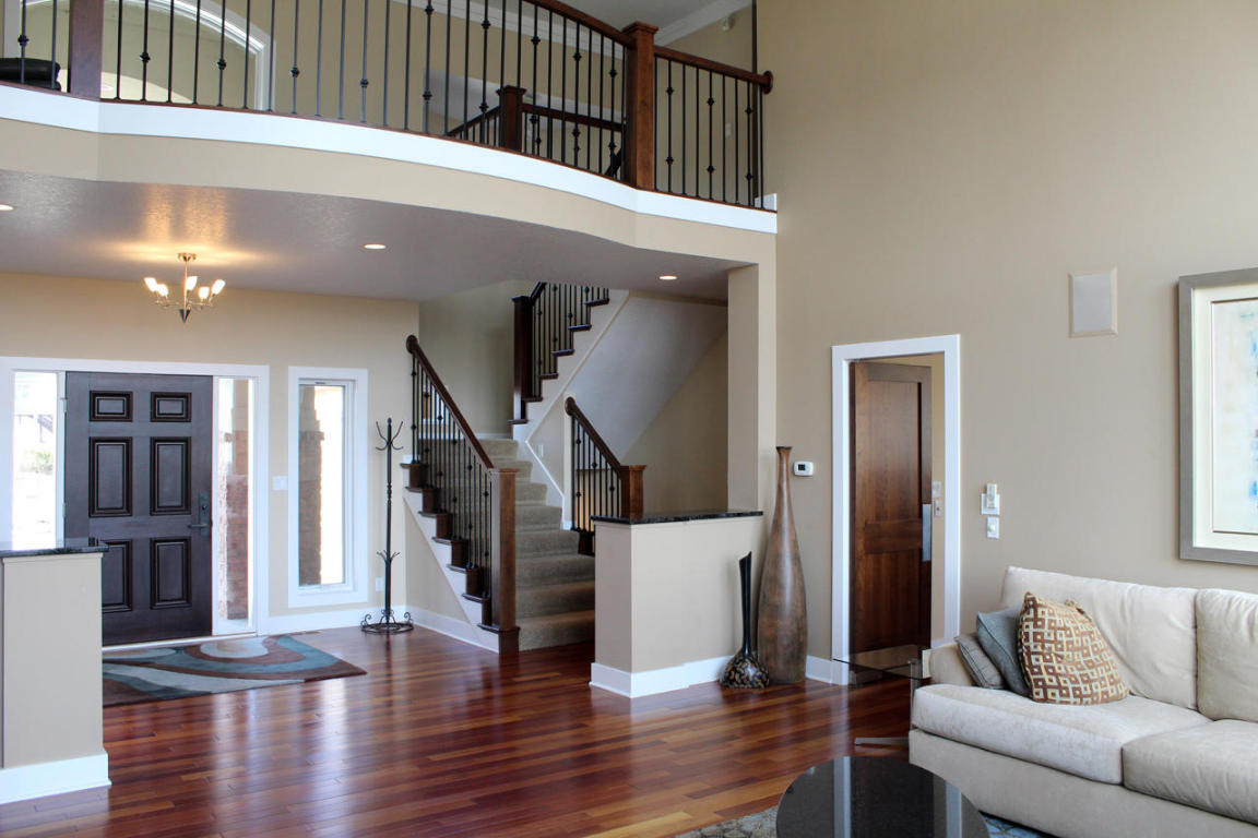 50181 Goldleaf Drive, Ames, IA 50014