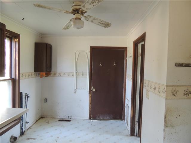1627 Franklin AveChariton, IA, 50049Lucas County