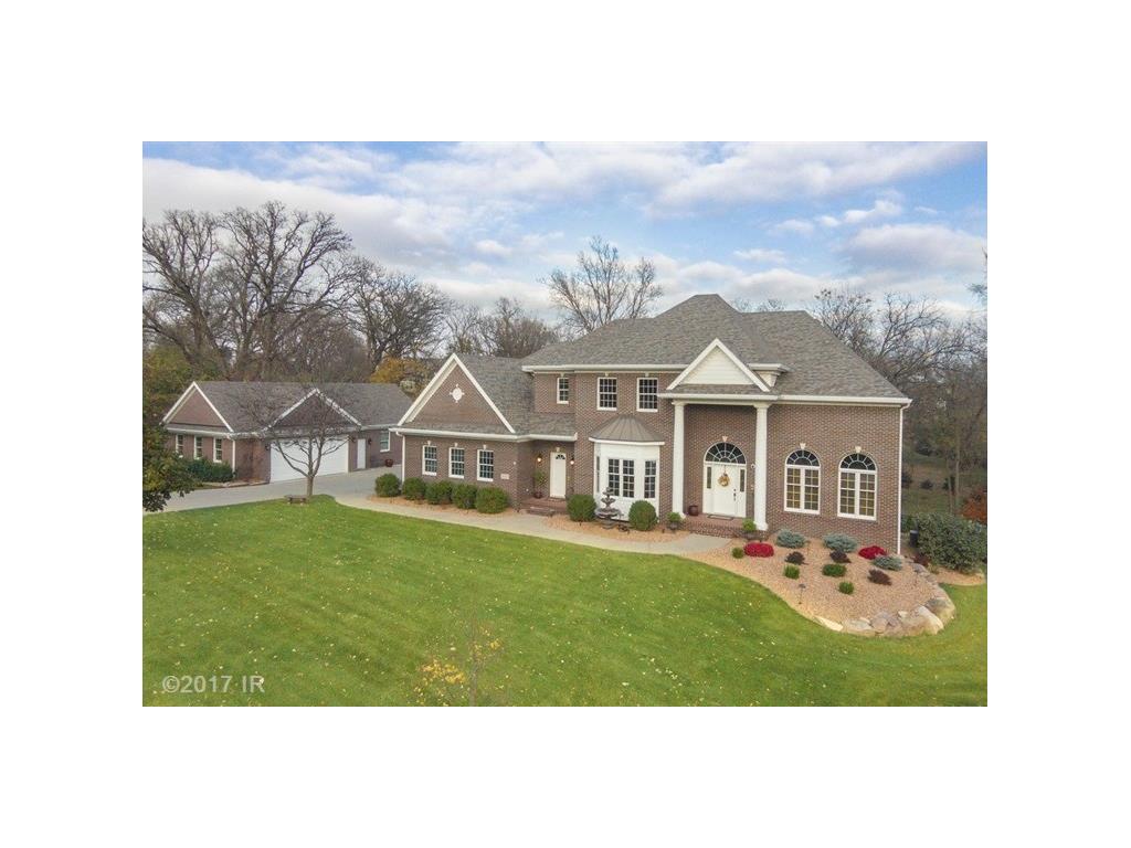 11657 NW Oaktree Drive, Grimes, IA 50111