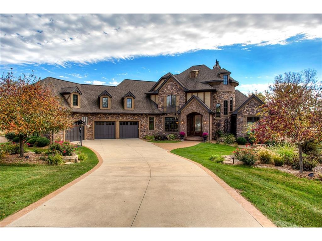 10510 NW 75th Place, Grimes, IA 50111