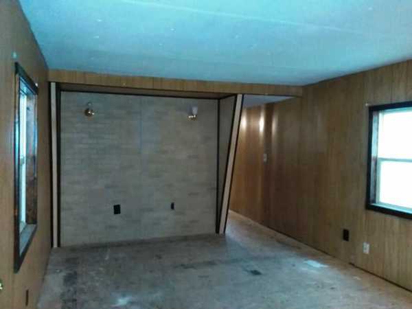 North American Mobile Home Park 9 LEONARD ST.Indianola, IA 50125