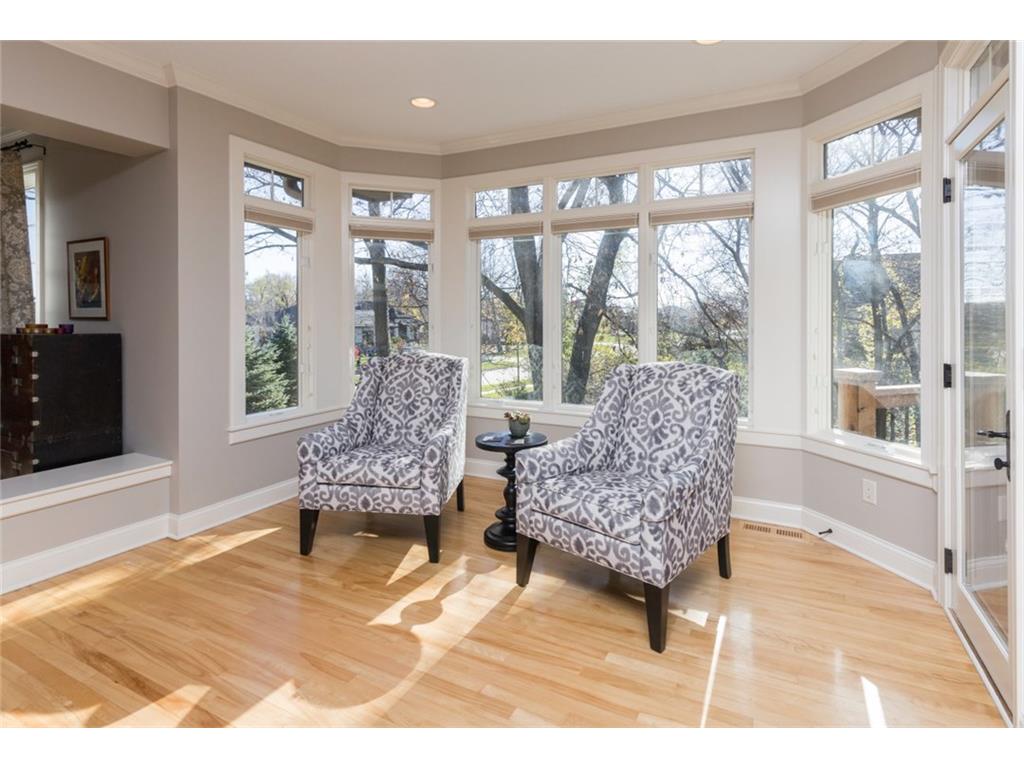 8502 Wooded Point Drive, Johnston, IA 50131