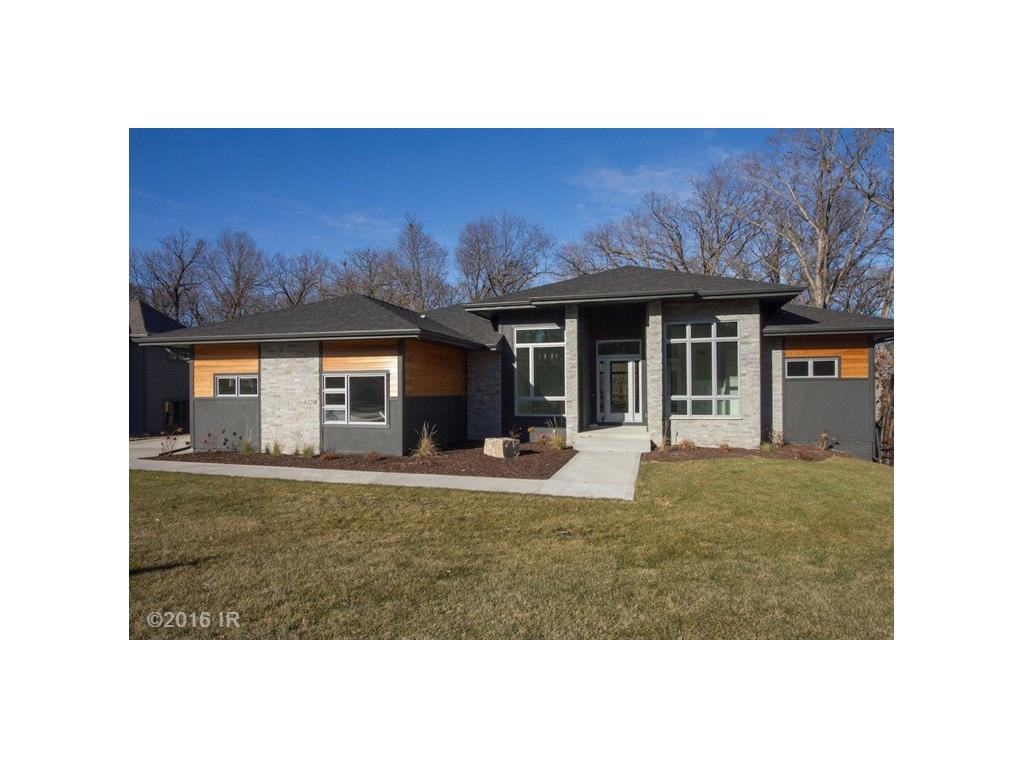 6235 Enclave Circle, Johnston, IA 50131