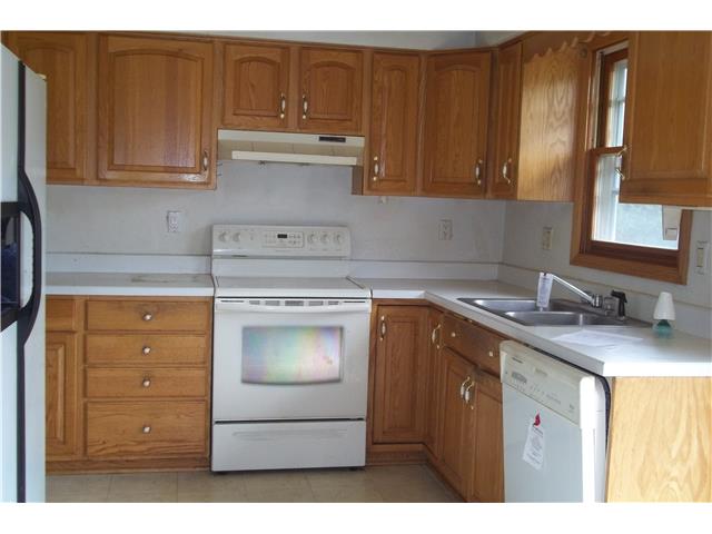2206 Dubois CirMarshalltown, IA, 50158Marshall County
