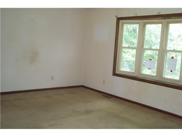 2206 Dubois CirMarshalltown, IA, 50158Marshall County