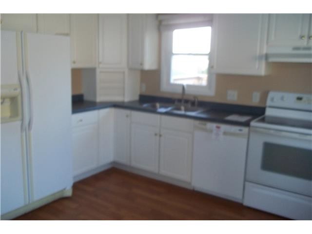 1211 Rolling Meadows RdMarshalltown, IA, 50158Marshall County