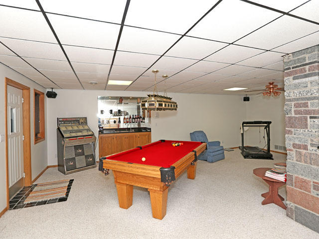 120 E Avenue, Nevada, IA 50201
