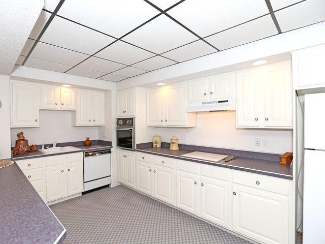 120 E Avenue, Nevada, IA 50201