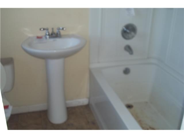 702 S 5th Ave WNewton, IA, 50208Jasper County