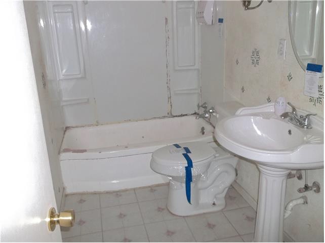 704 S 13th Ave WNewton, IA, 50208Jasper County